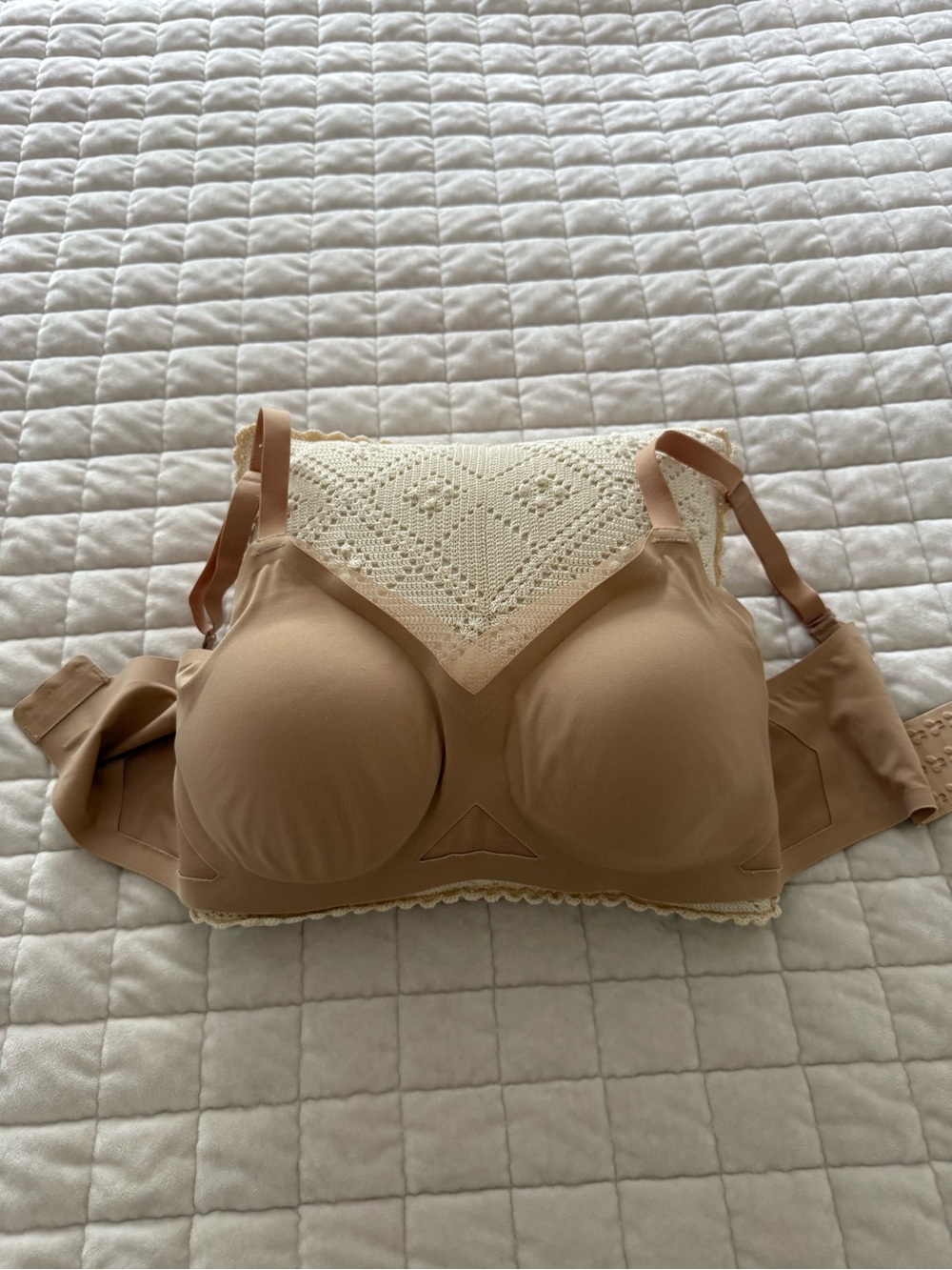 Honeylove Wireless Support Bra in Nude Beige (2)
